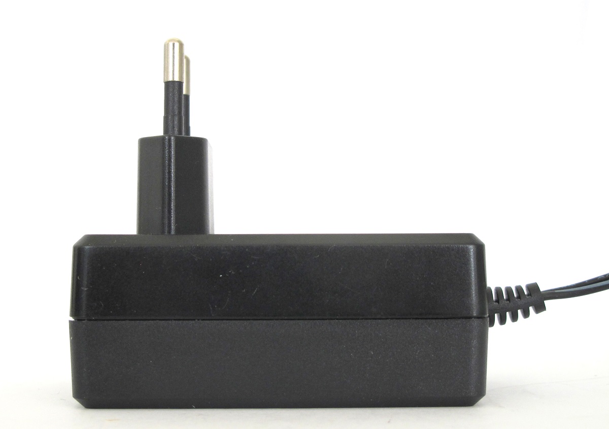 AVM FRITZFON C5 Netzteil 12V AC-DC 2A Ausgang (24W) 5.5 x 2,5 mm EU (GS)  