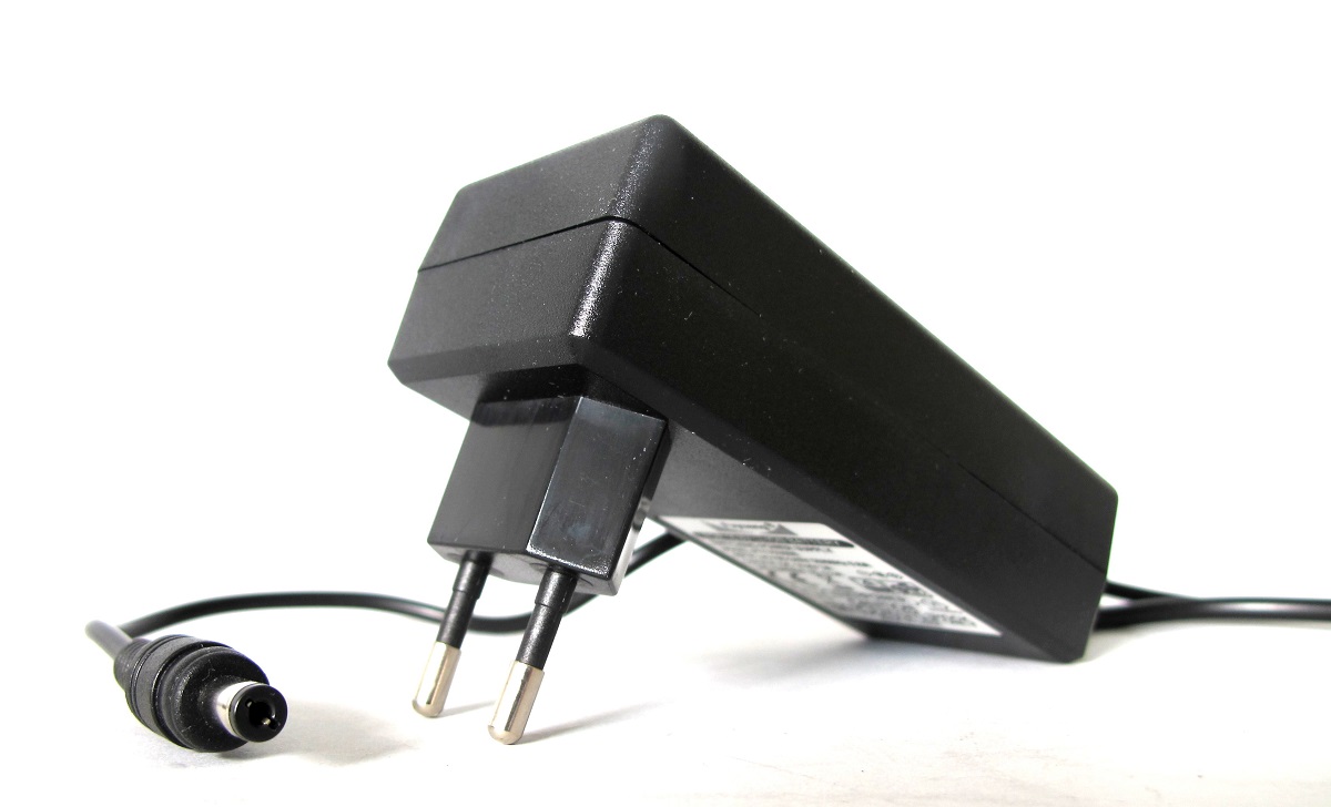 3A Ladegerät 4S für Li-Ion-Akkus 14,4V-14,8V DC Wall