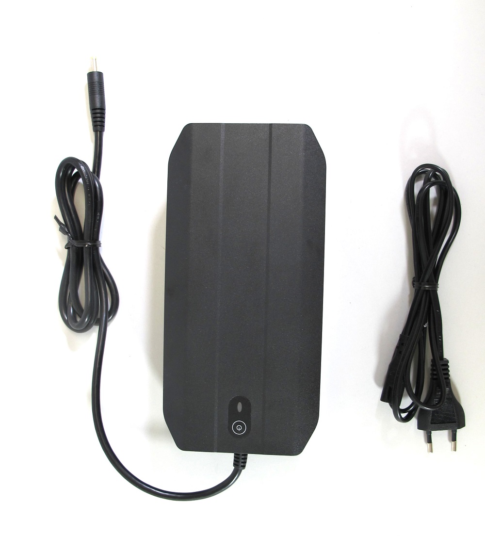 Atnen Ladegerät 54,6V 4,5A (250 Watt) ohne Lüfter (CB, GS) 